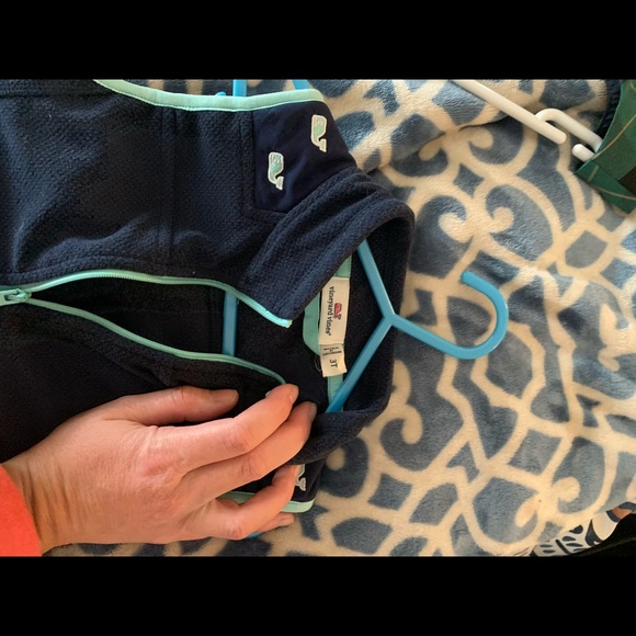 Vineyard vines vest.  Navy with light blue whales - Picture 2 of 2